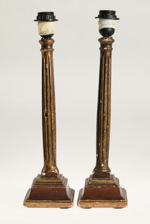 Pareja de lámparas de mesa en forma de columna, S. XX