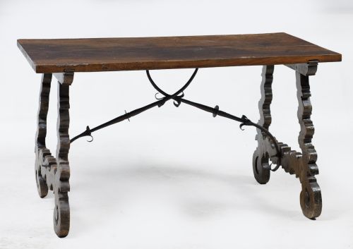 Castilian table, late S.17th century  - early S.18th centur