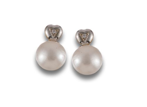 PENDIENTES DE ORO PERLAS Y DIAMANTES.