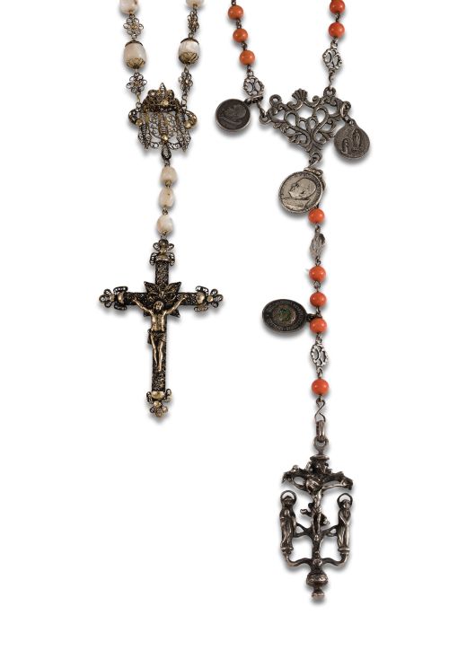 DOS ROSARIOS ANTIGUOS PLATA Y CORAL