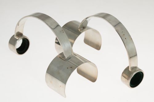 Pareja de soporte-vertedero para vino de metal plateado, S.