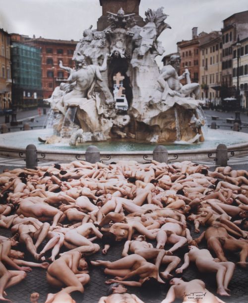 SPENCER TUNICK, "Rome 1 (Piazza Navona)", 2001, 2018, Impre