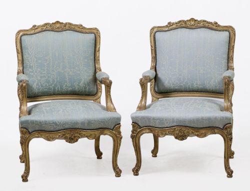 Pareja de butacas de estilo Luis XV, S.XX