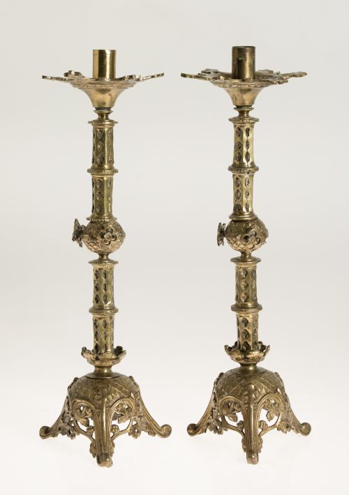 Pareja de candeleros neogóticos, c.1900