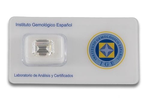 DIAMANTE CERTIFICADO TALLA ESMERALDA DE 8.13 CT