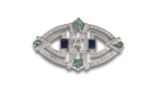 BROCHE DE ORO, ZAFIROS, ESMERALDAS Y DIAMANTES.