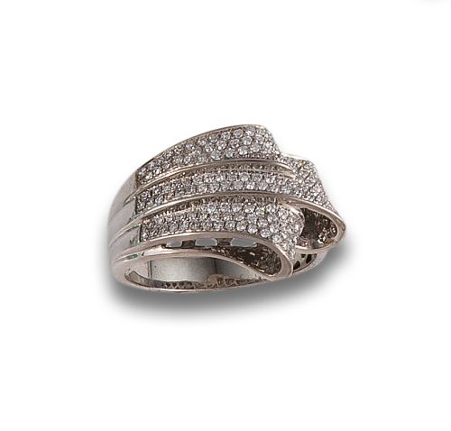 SORTIJA EN ORO BLANCO CON DIAMANTES