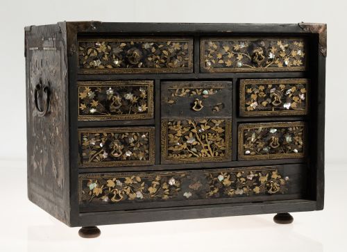 Papelera de laca Nambán, Japón, S. XIX y posterior