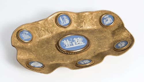 Centro de metal dorado, posiblemente Francia, S. XX