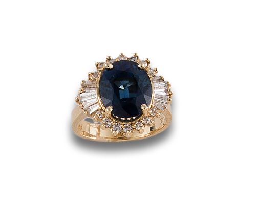 SORTIJA DE ORO, ZAFIRO Y DIAMANTES.