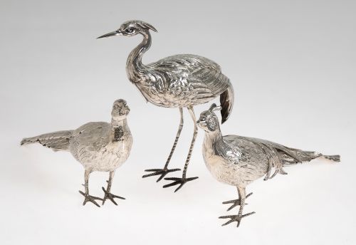 Tres figuras de aves de plata española, ley 916, S. XX