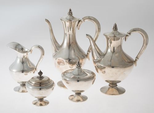 Juego de café y te de plata española ley 916, S. XX