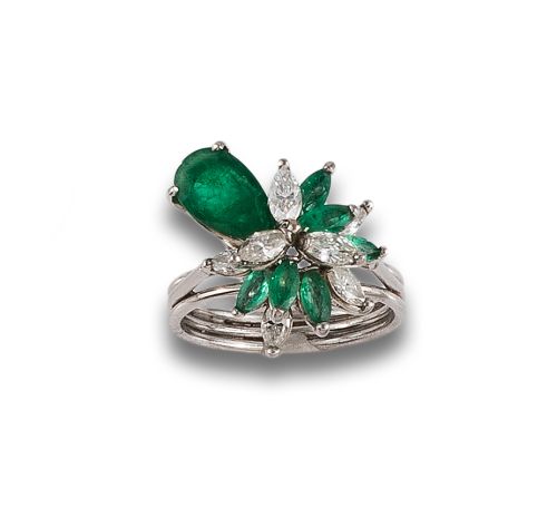 SORTIJA EN ORO CON ESMERALDAS Y DIAMANTES