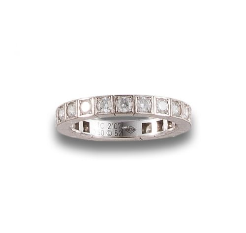 SORTIJA INFINITY DE CARTIER CON DIAMANTES