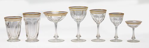 Cristalería soplada y tallada, posiblemente Moser, S.XX