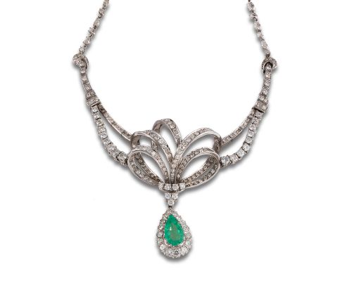 GARGANTILLA DE ORO BLANCO CON ESMERALDA CON DIAMANTES