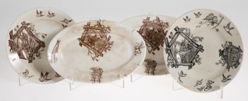 Pareja de platos y pareja de fuentes ovaladas de la fábrica