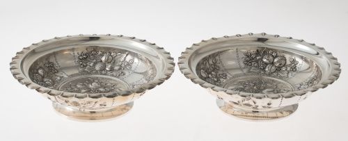 Pareja de centros de mesa de plata española, ley 916, S. XX