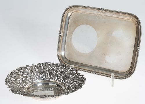 Bandeja rectangular de plata con marcas de Rovira y Carrera