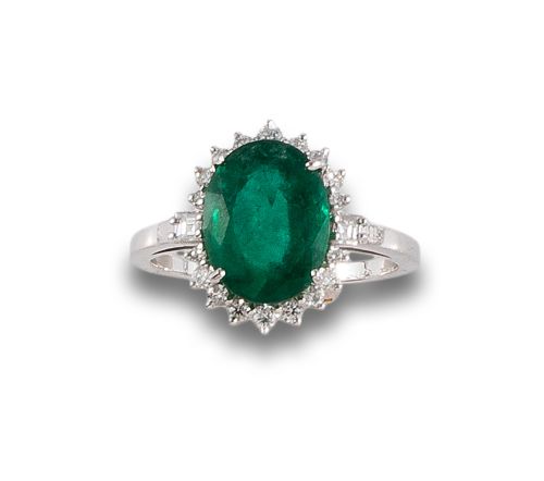 SORTIJA ROSETON ESMERALDA Y DIAMANTES