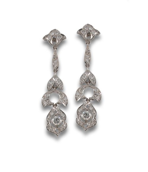 PENDIENTES DE PLATINO Y DIAMANTES 