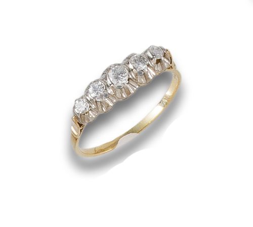 YELLOW GOLD AND PLATINUM RING BAND WITH DIAMONDS