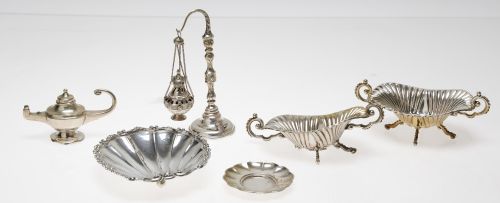Lot of different pieces of Spanish silver 916, 20th century