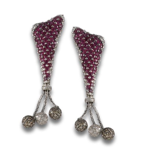 WHITE GOLD EARRINGS WITH DIAMONDS AND SYNTHETIC RUBIES