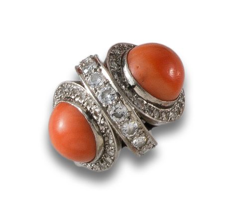1950s CORAL AND DIAMONDS RING