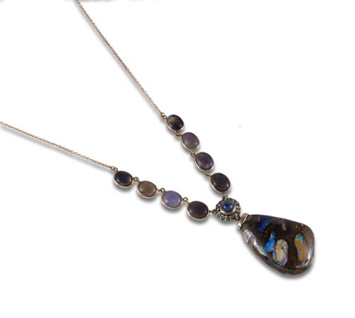 LOW GOLD AND SILVER NECKLACE WITH OPAL PENDANT