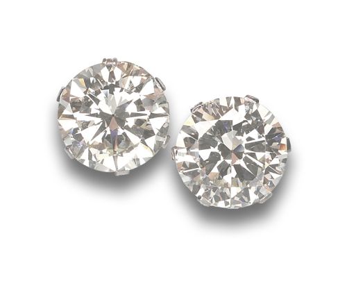 PLATINUM AND DIAMOND STUD EARRINGS, 4 CT EACH
