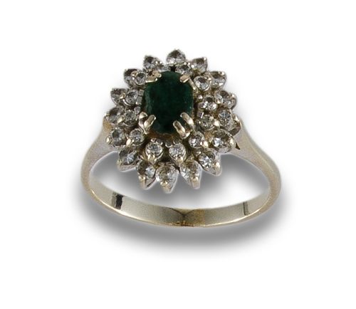 WHITE GOLD RING WITH DIAMONDS AND EMERALD