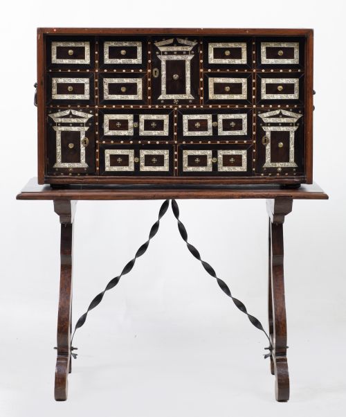 Bargueño following Flemish models of the 16th century based