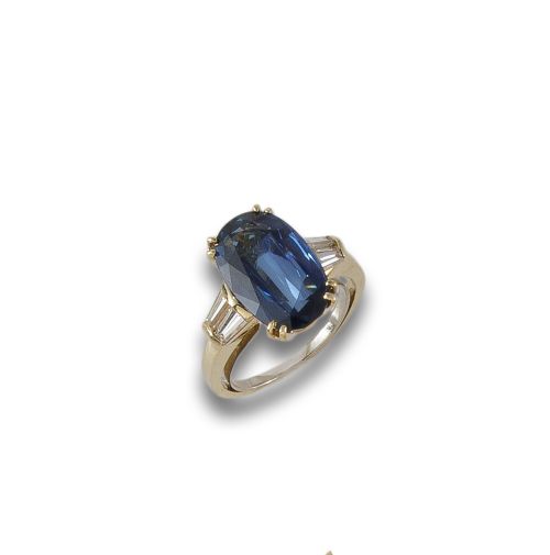 SORTIJA DE ORO CON ZAFIRO Y DIAMANTE
