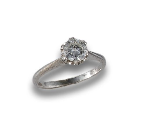 PLATINUM RING WITH DIAMOND