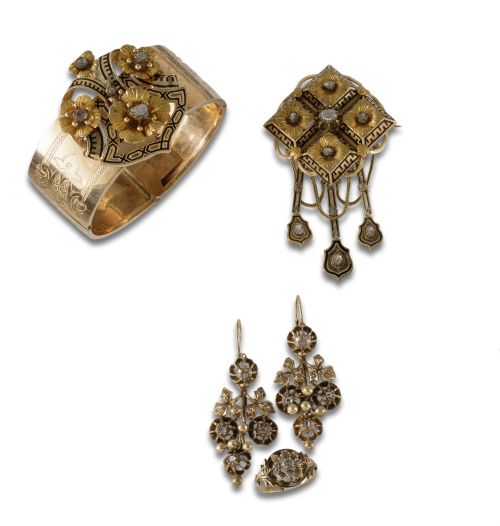 JEWELRY: BRACELET, PIN, RING AND EARRINGS