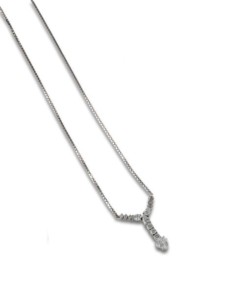 PLATINUM PENDANT WITH DIAMONDS