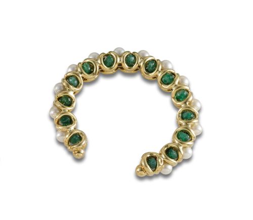 PULSERA DE ORO CON ESMERALDA Y PERLAS CULTIVADAS