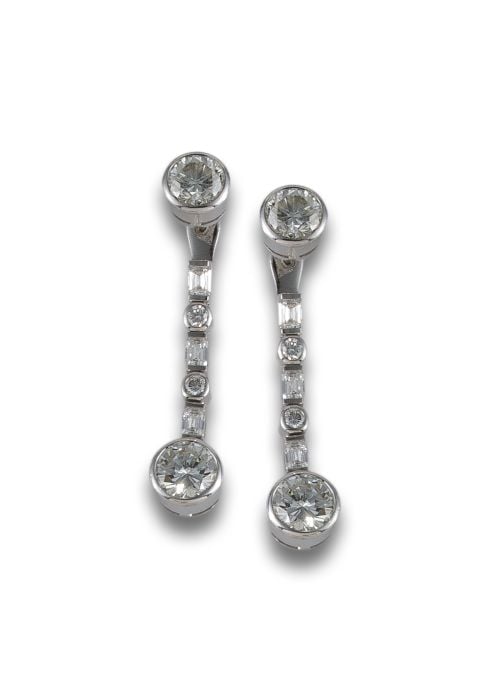 DETACHABLE EARRINGS WITH DIAMONDS
