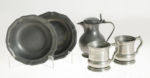 Lote de piezas de peltre, diferentes manufacturas, S.XX