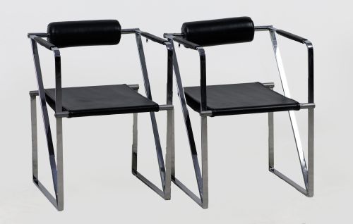 Dos sillas siguiendo el modelo "Seconda" de Mario Botta, S.