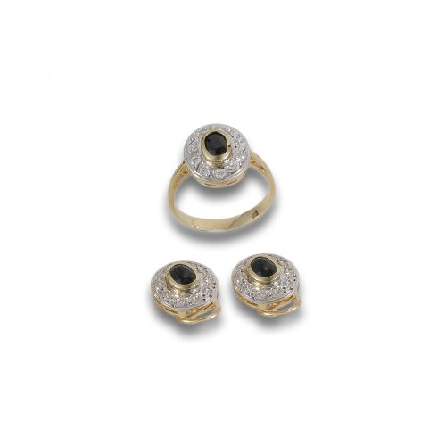 CONJUNTO DE PENDIENTES Y SORTIJA DE ORO, ZAFIROS Y PIEDRAS
