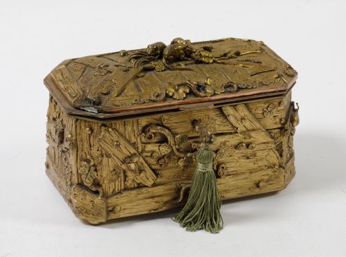 Caja de metal dorado, Francia, c.1900