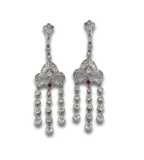 PENDIENTES CHANDELIER CON DIAMANTES