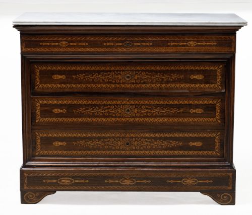 Victorian chest of drawers, England, 19th century