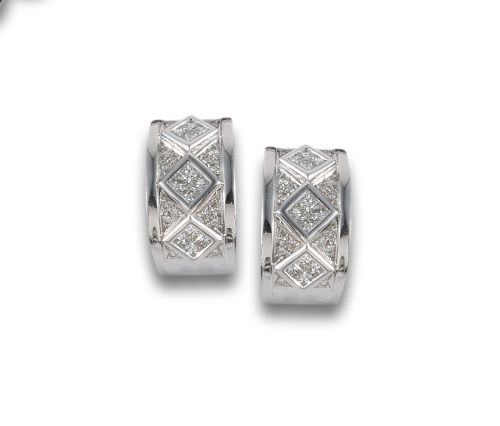 PENDIENTES CRIOLLAS DE ORO BLANCO Y DIAMANTES