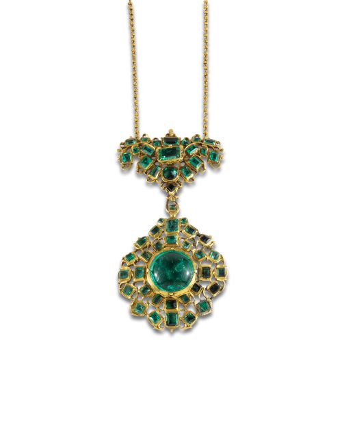 PECTORAL FINALES S. XVII-XVIII  DE ORO CON ESMERALDAS Y CAD