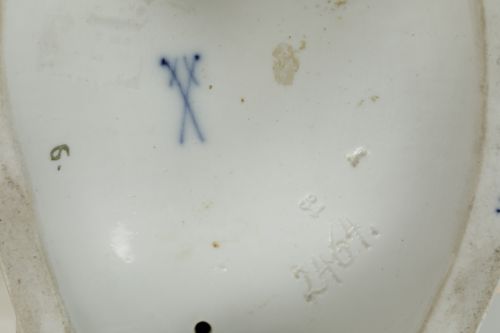 "Alegoría de la guerra" y "Alegoría de la música", Meissen,