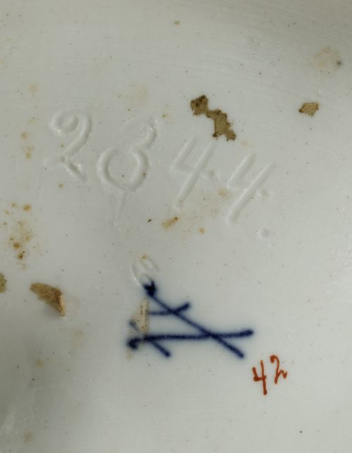 "Alegoría de la guerra" y "Alegoría de la música", Meissen,