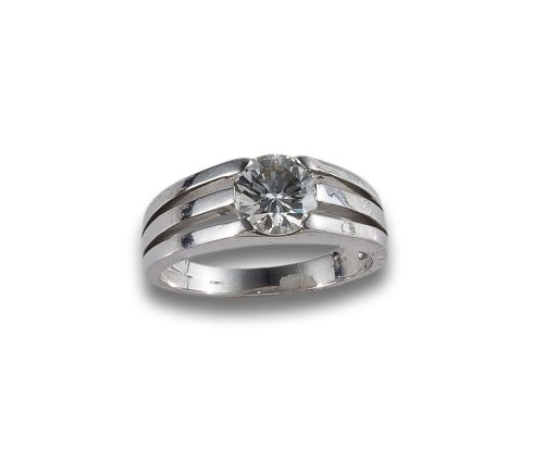 GENTLEMAN'S SOLITAIRE WITH 2.36 CT DIAMOND